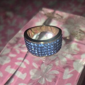 Elegant Blue and Gold Ring